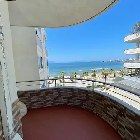 Sweetview-lungomare Apartment *
